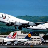 Japan Airlines Boeing 747-400 at LAX